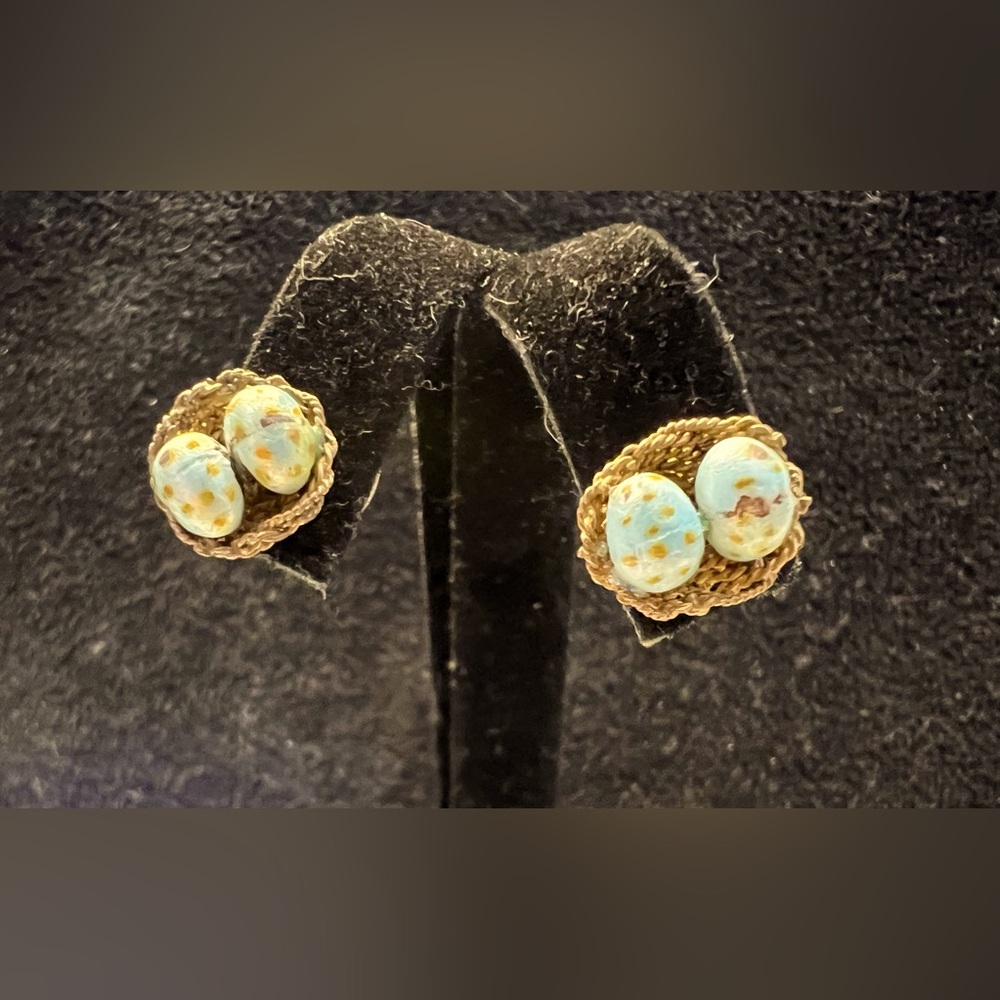 Pale Blue Robin Eggs in Nests Vintage Gold Plated Sterling Silver Stud Earrings